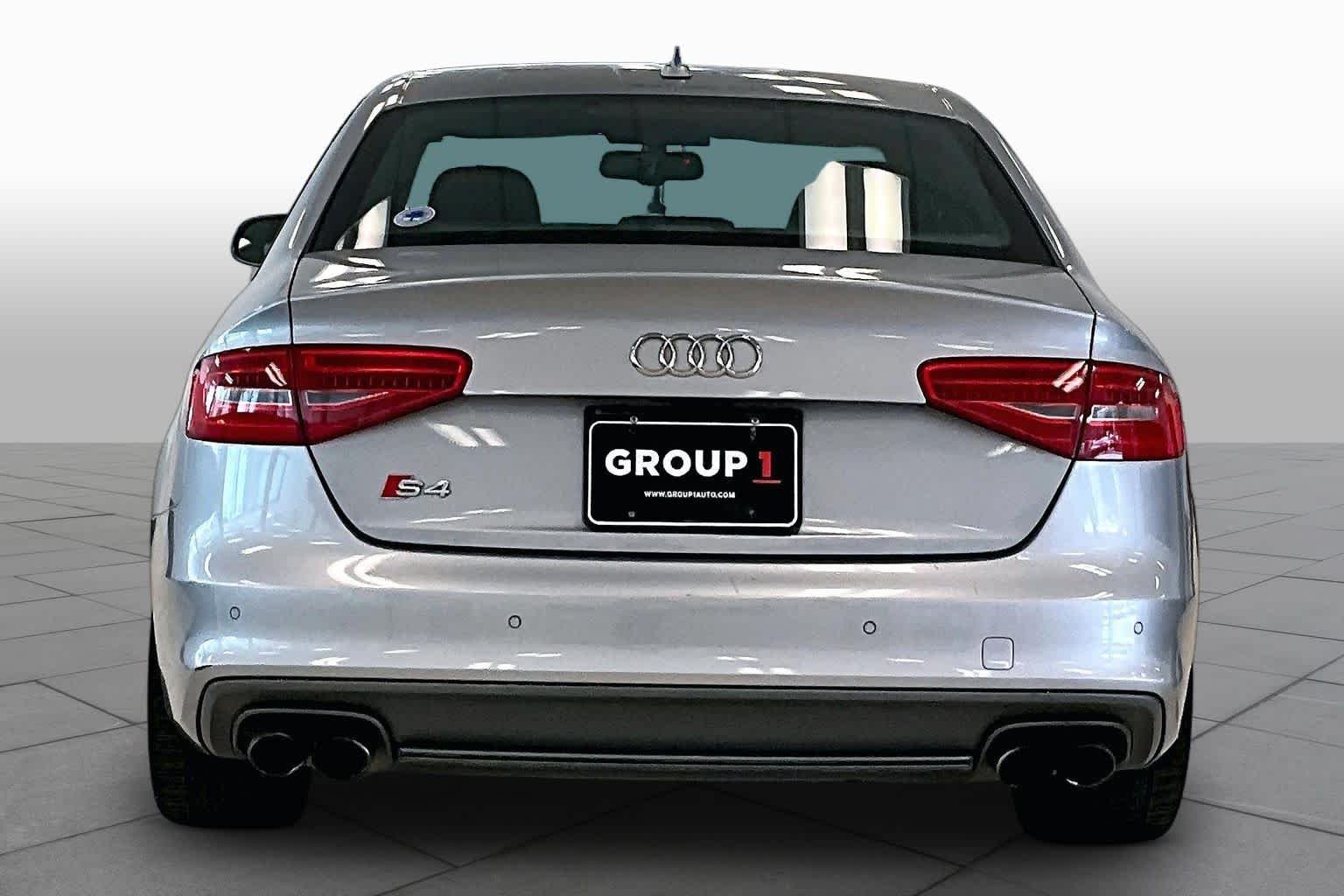 Used 2016 Florett Silver Metallic Audi Premium Plus image 4