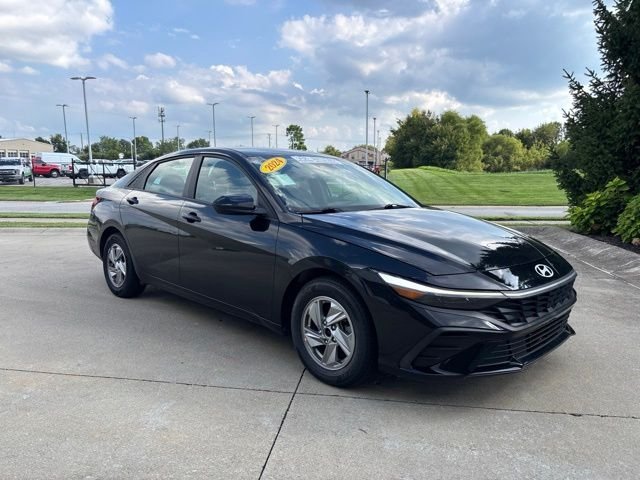 Certified Used 2024 Black Hyundai SE image 32