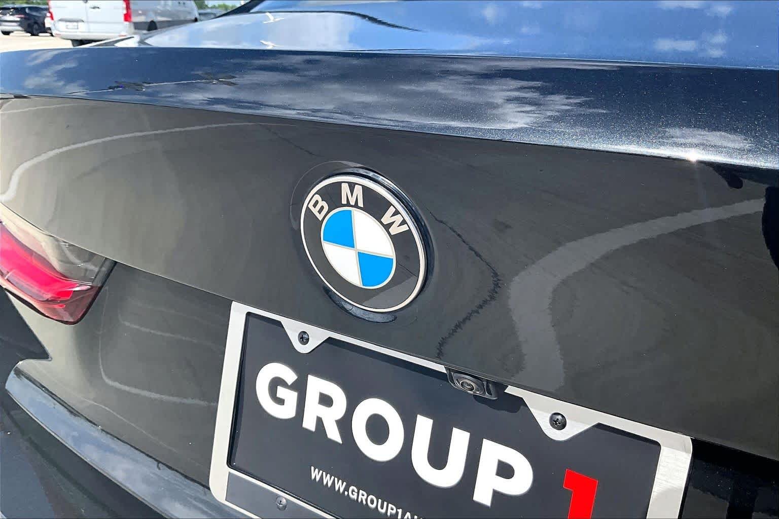 Used 2025 Black Sapphire Metallic BMW 330i image 29