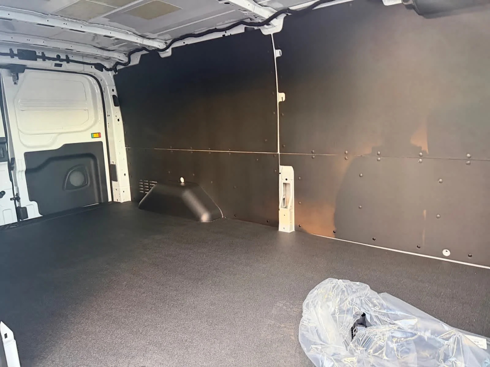 2025 Ford Transit Van Base - Photo 20