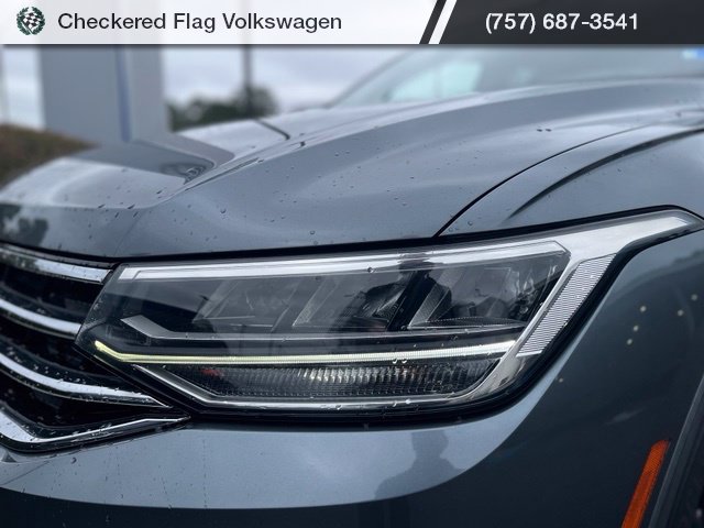 Used 2022 Platinum Gray Metallic Volkswagen 2.0T SE image 12