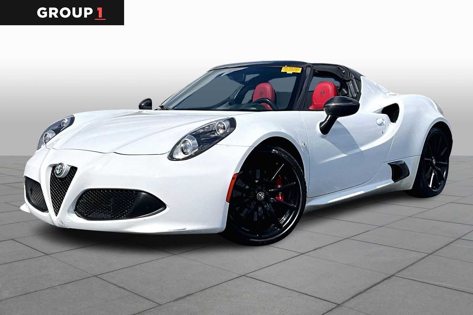 2015 Alfa Romeo 4C Spider's photo