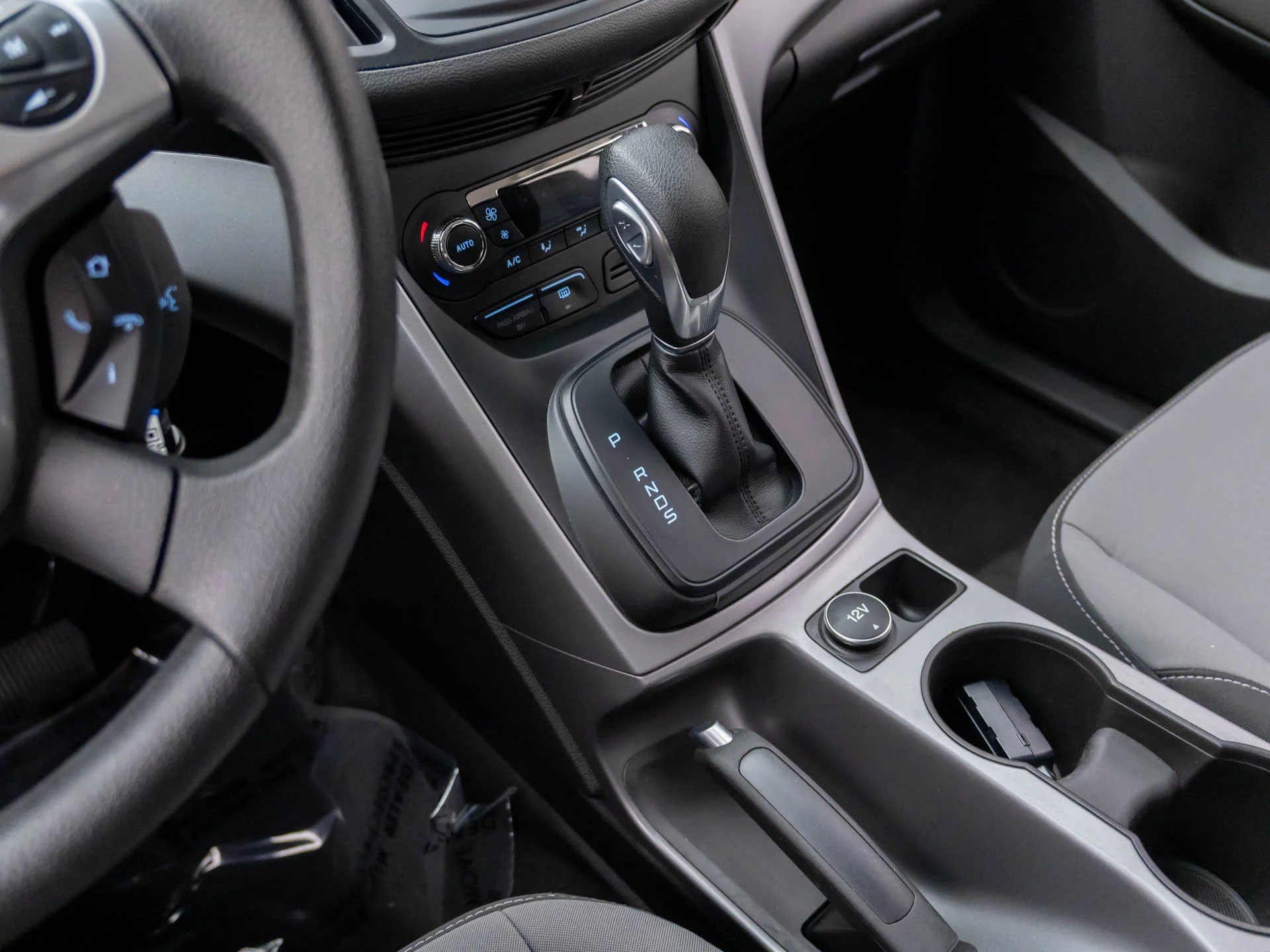 Used 2014 Red Ford SE image 12