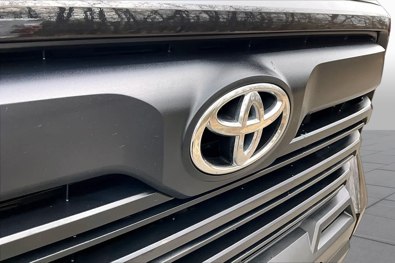 Used 2024 Midnight Black Metallic Toyota SR5 image 28