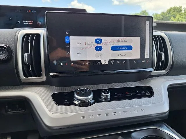 New 2026 Oxford White Ford Active image 41