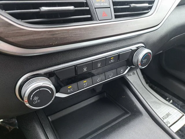 2025 Nissan Altima SV - Photo 18