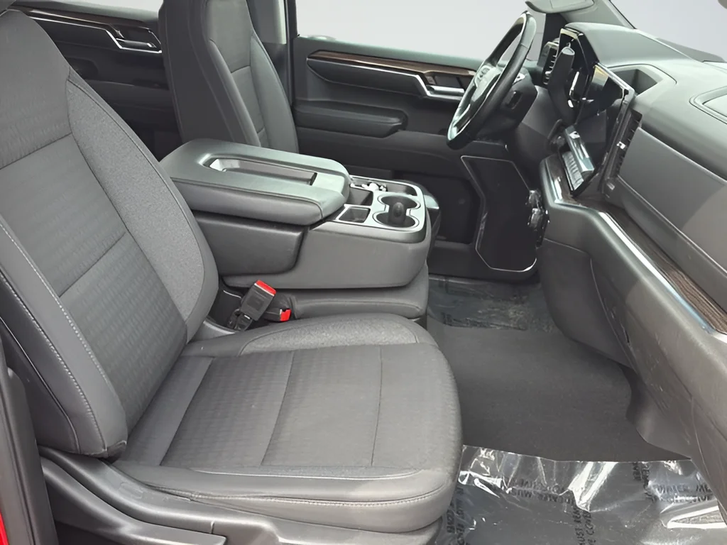 Used 2024 Red Chevrolet LT image 9