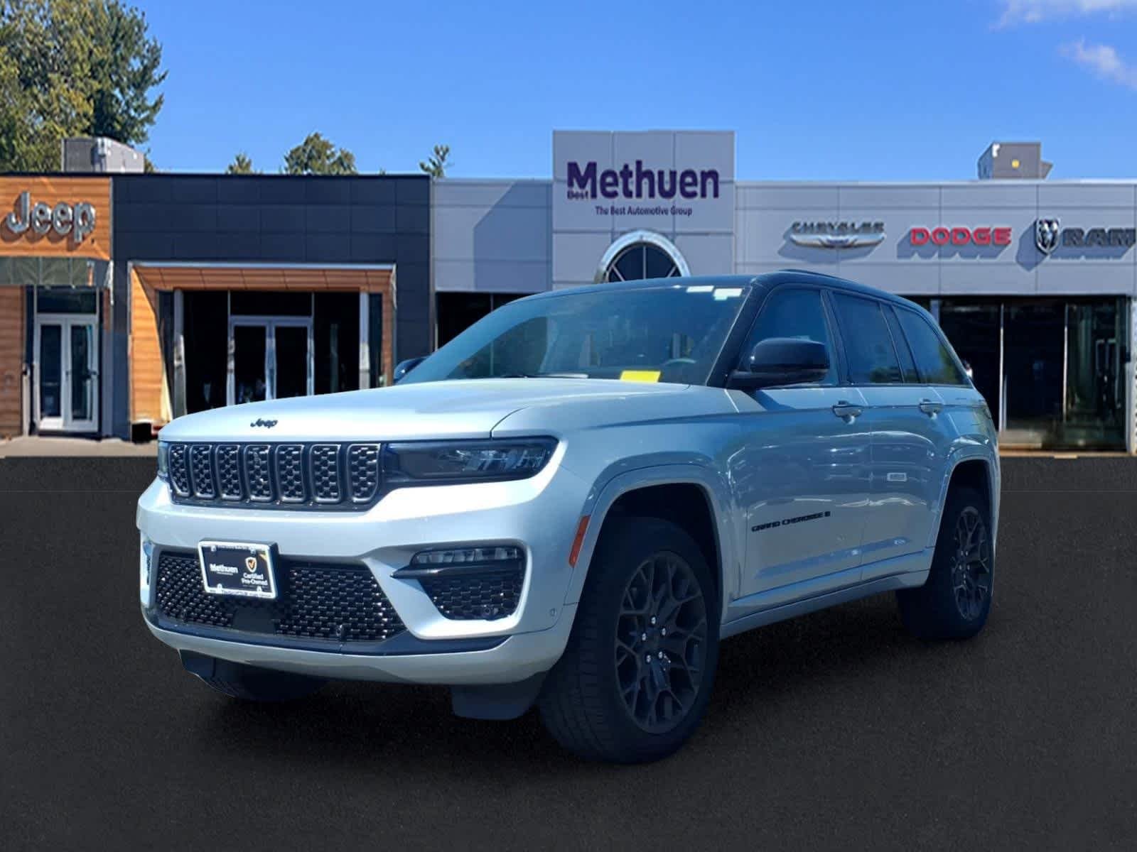 Used 2025 Silver Zynith Jeep Summit image 9