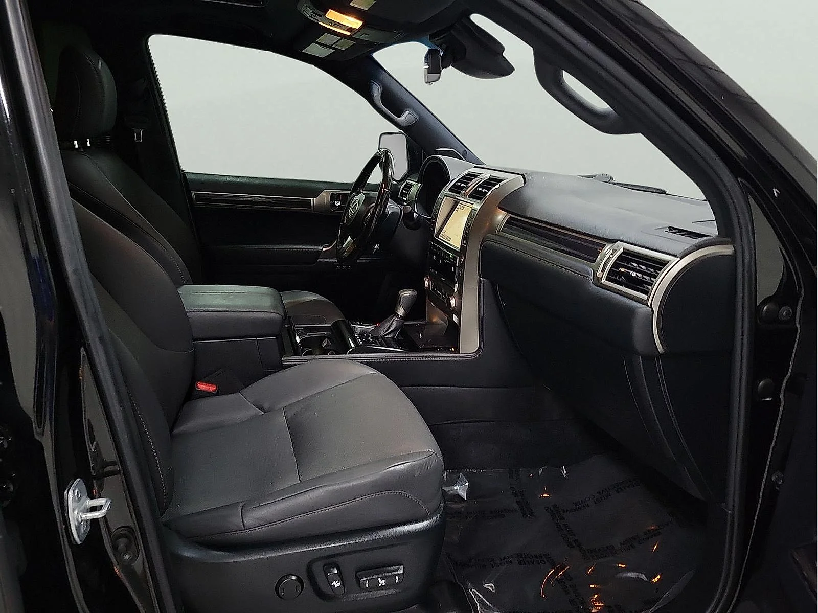 Used 2021 Black Lexus GX 460 Premium image 13