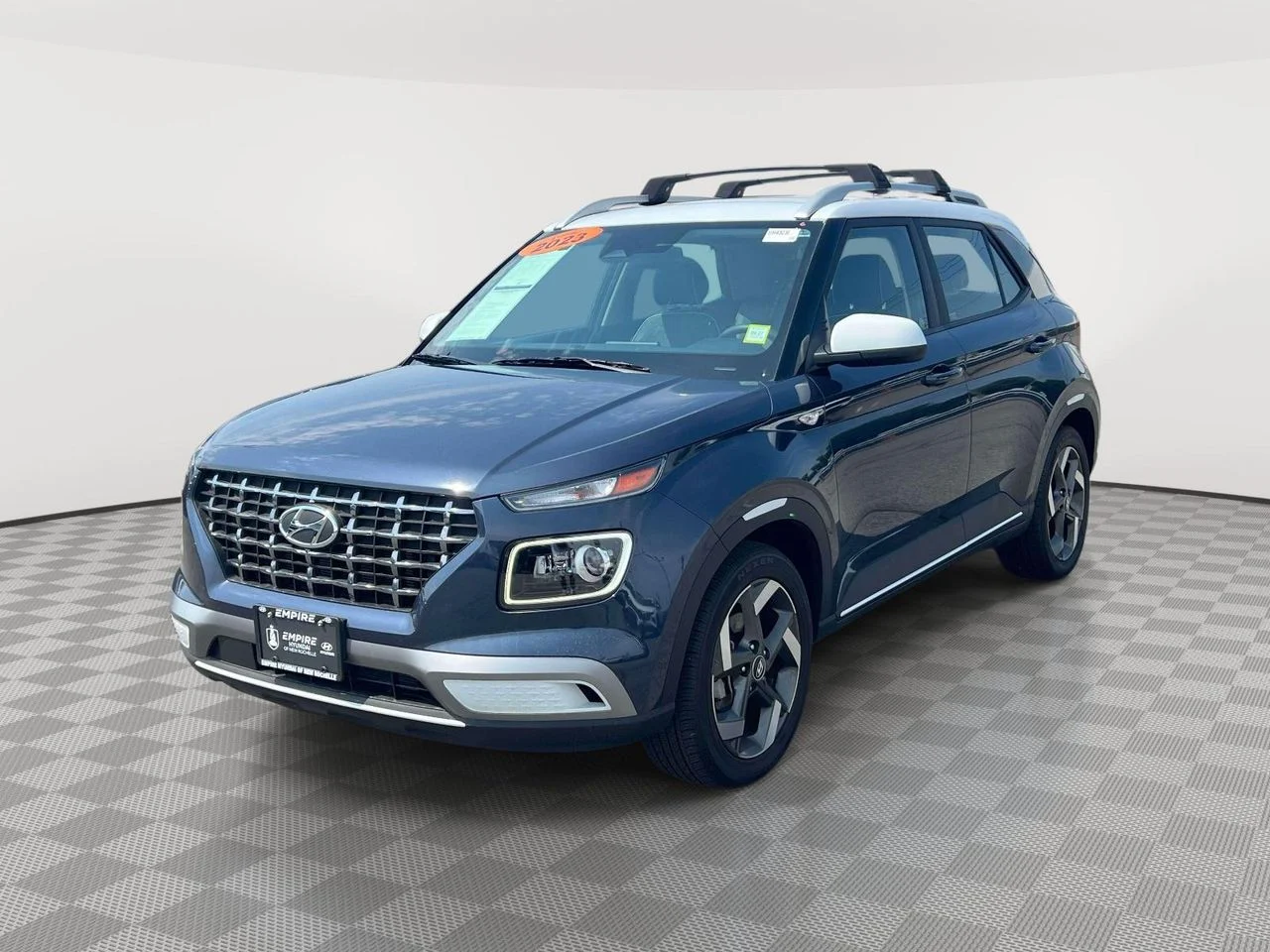 Used 2023 Denim w/White Roof Hyundai Limited image 3