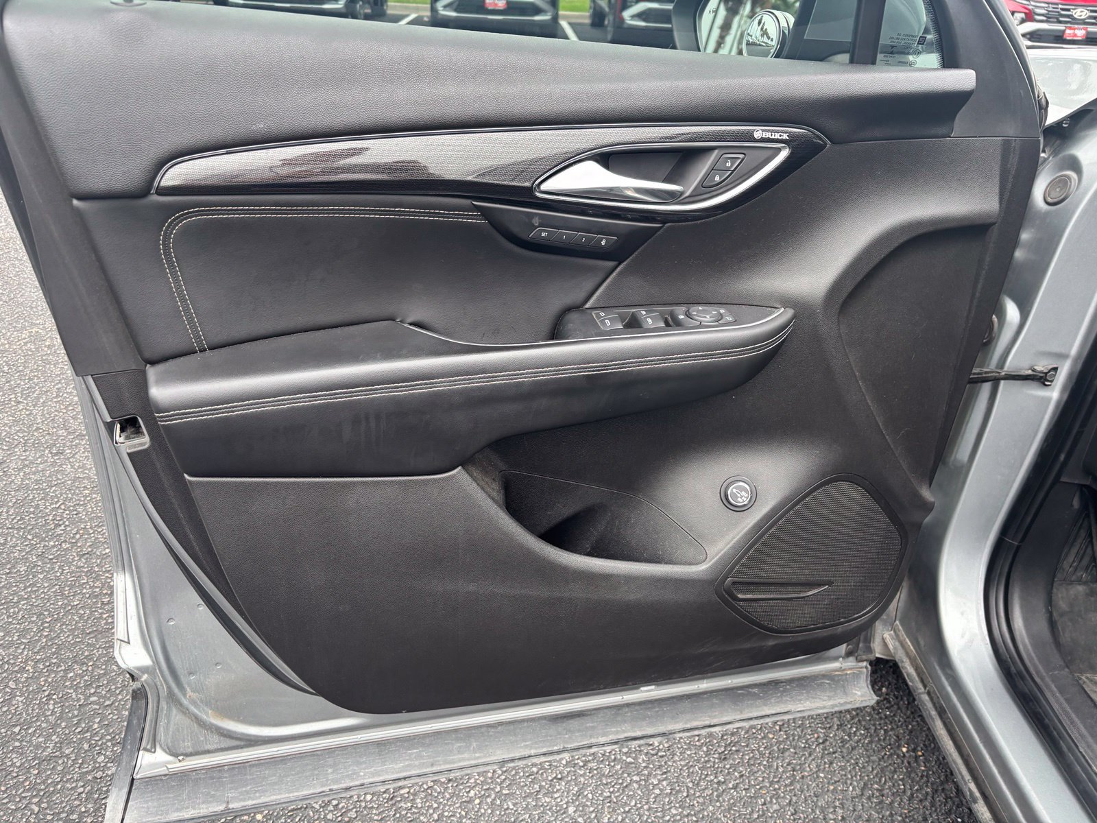 Used 2023 Gray Buick Essence image 9