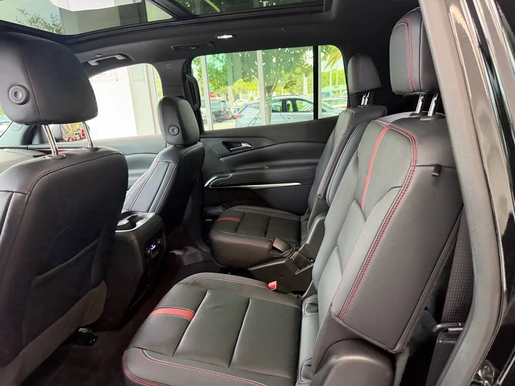 Used 2024 Mosaic Black Metallic Chevrolet RS image 10