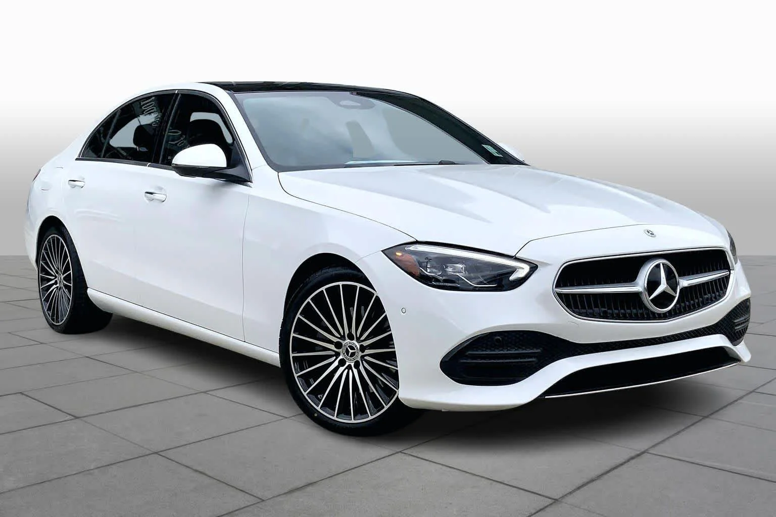 New 2026 MANUFAKTUR Moonlight White Metallic Mercedes-Benz C 300 image 2