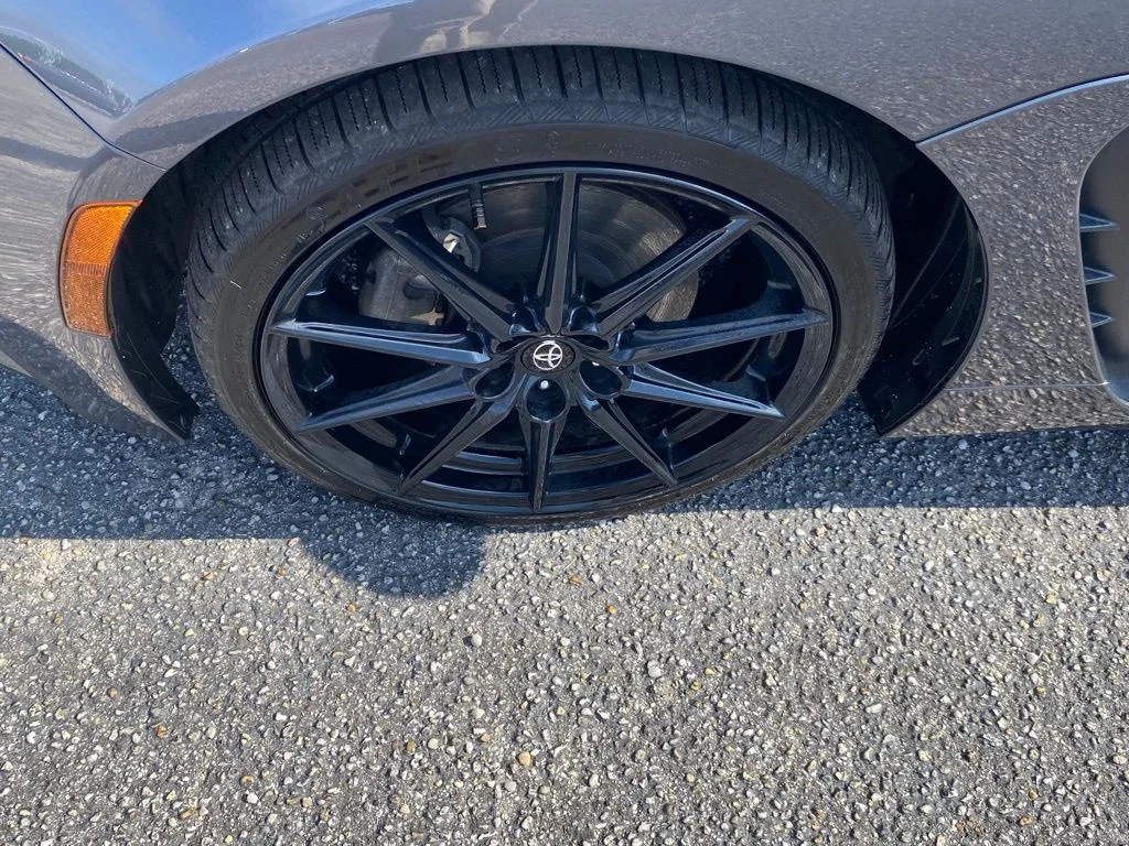 Used 2022  Toyota Premium image 19