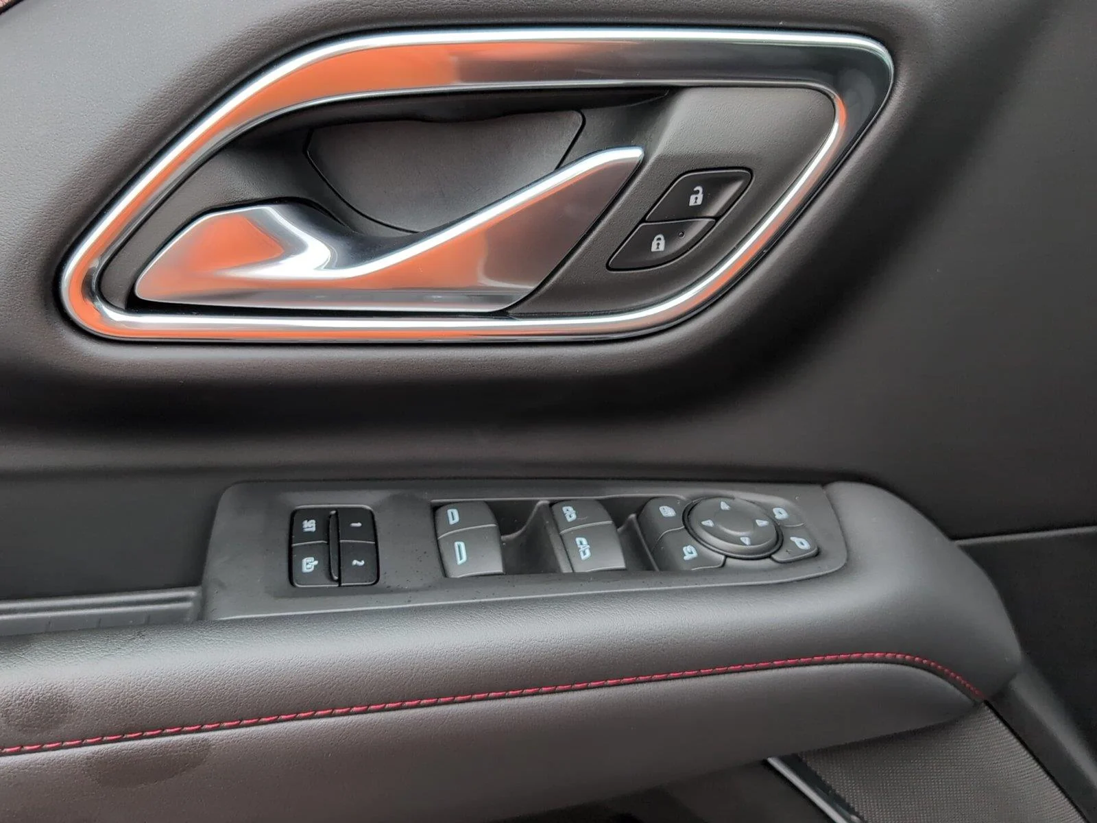 Used 2023 SUMMIT WHITE Chevrolet RST image 15