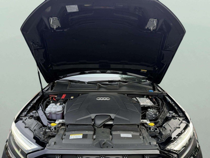 Certified Used 2025  Audi Premium Plus image 36