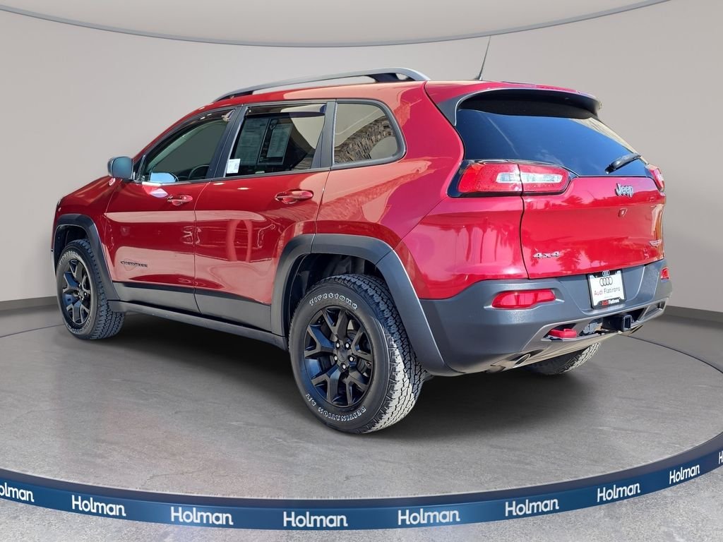 Used 2017 Red Jeep Trailhawk image 8