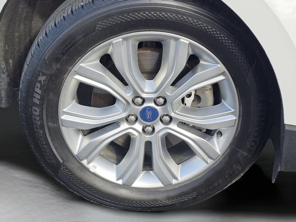 Used 2020 White Metallic Ford Titanium image 18
