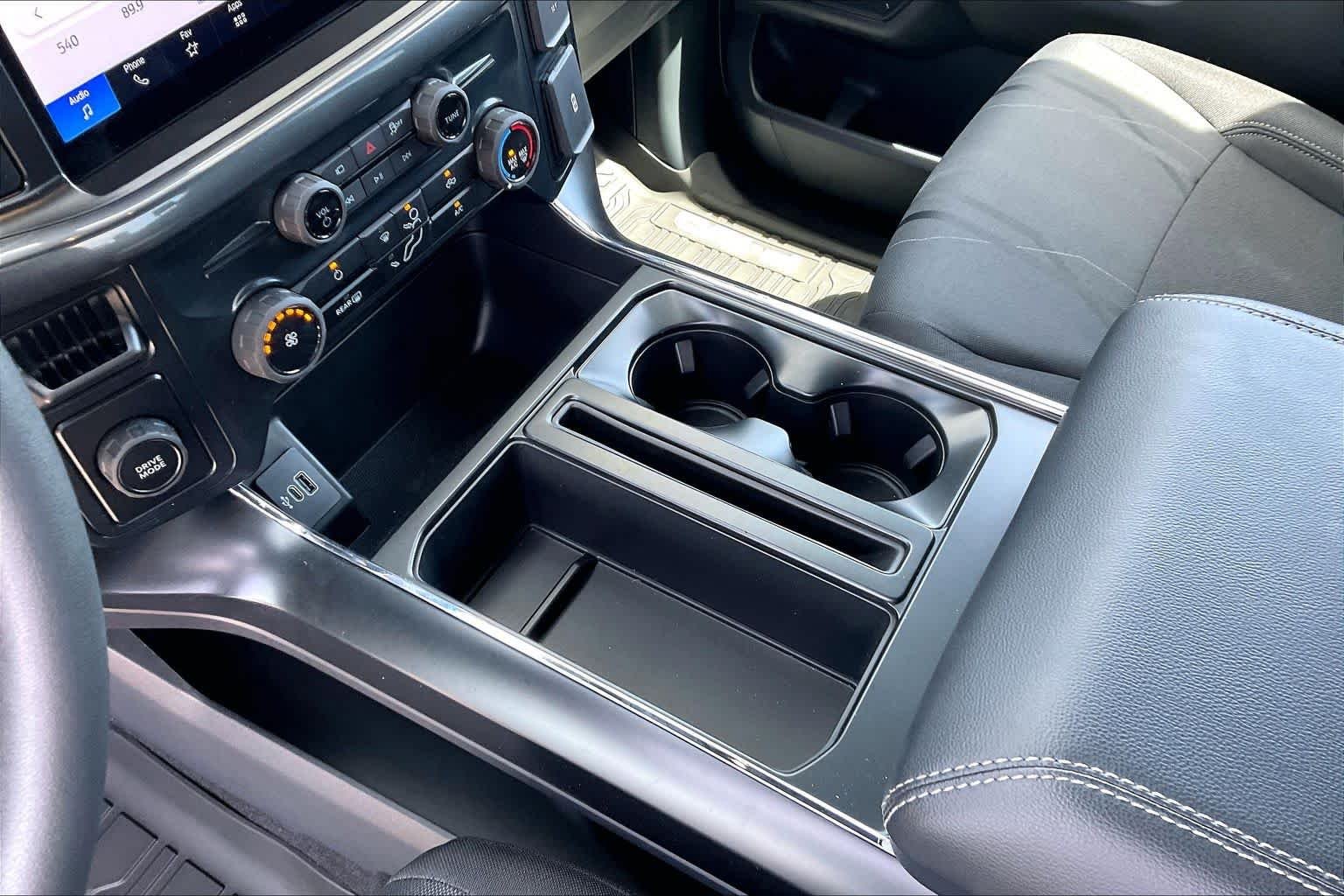 New 2026 Oxford White Ford STX® image 7