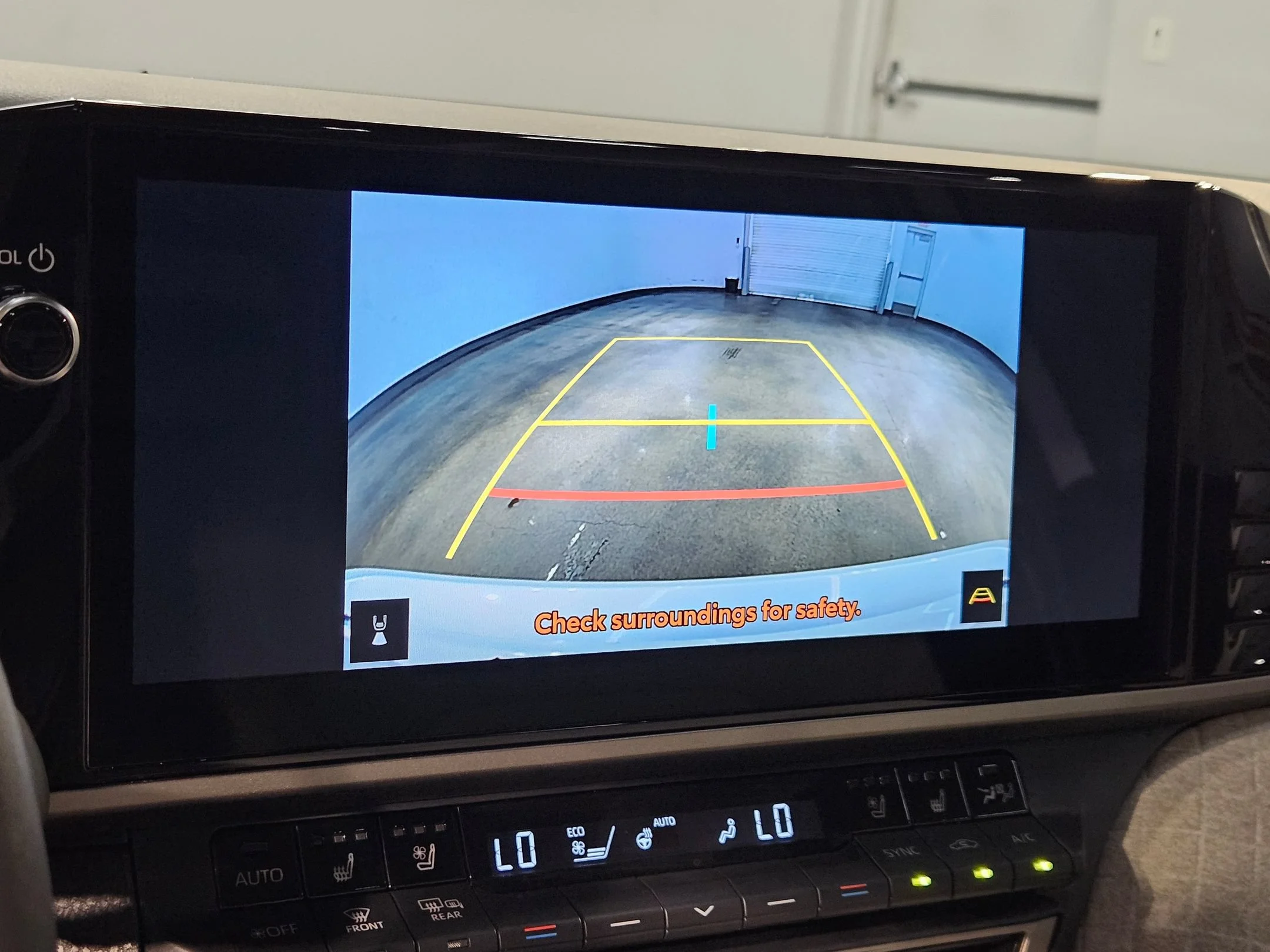 Certified Used 2025 Wind Chill Pearl Toyota XLE image 31