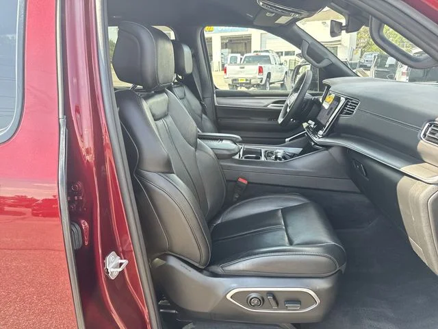 2025 Jeep Wagoneer Series I - Photo 25