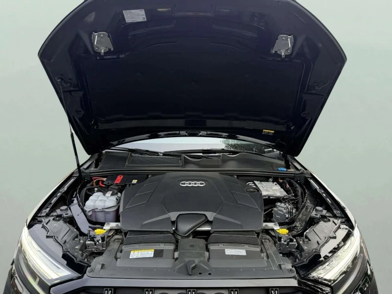 Certified Used 2025  Audi Premium Plus image 36