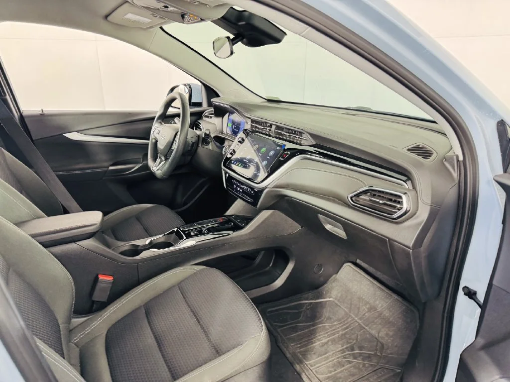 Used 2023 Blue Chevrolet LT image 27