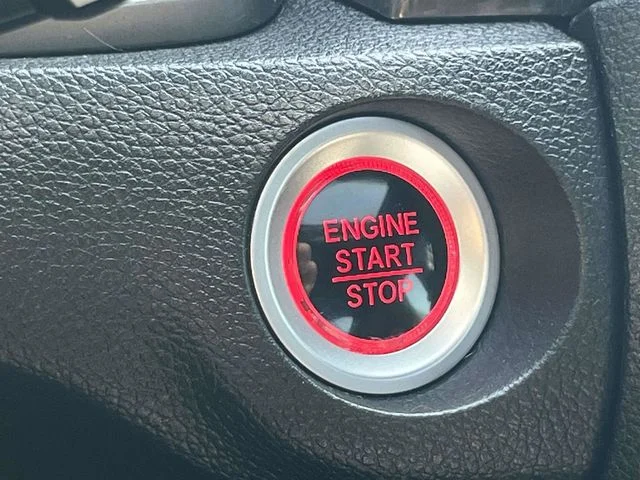 Certified Used 2020 White Honda Si image 31