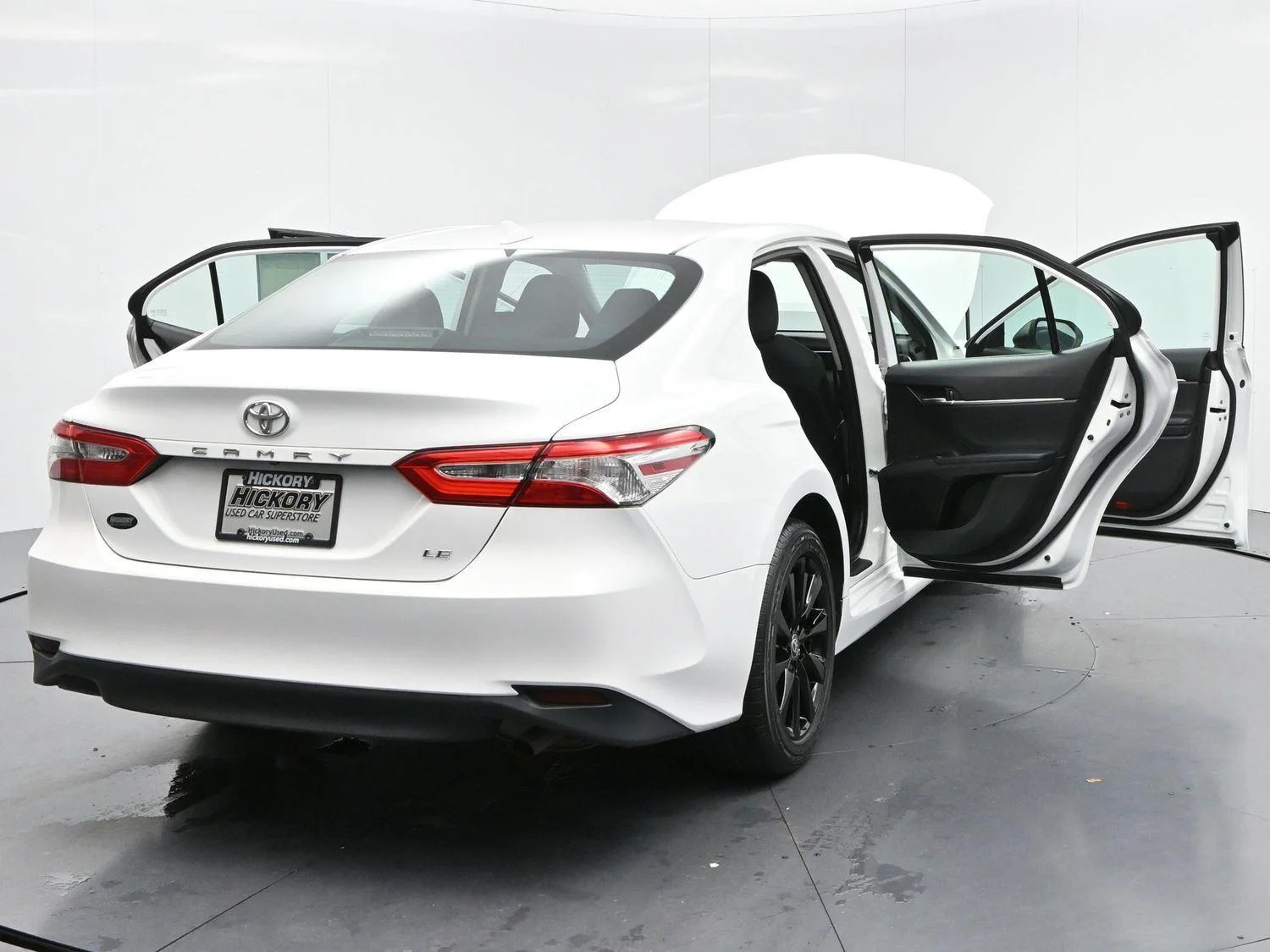 Used 2020 Super White Toyota LE image 33