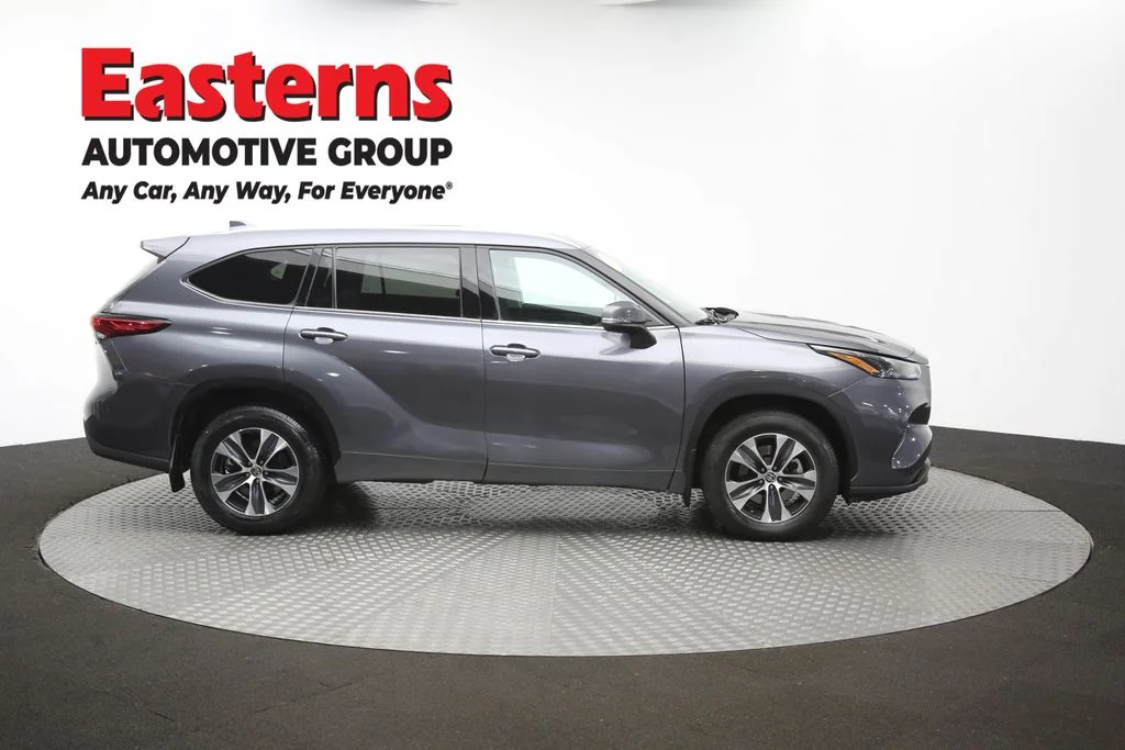 Used 2022 Gray Toyota XLE image 47