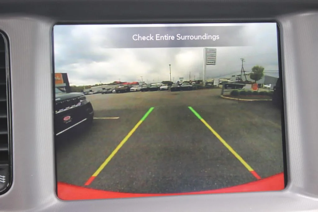 Used 2023 Red Dodge SXT image 7