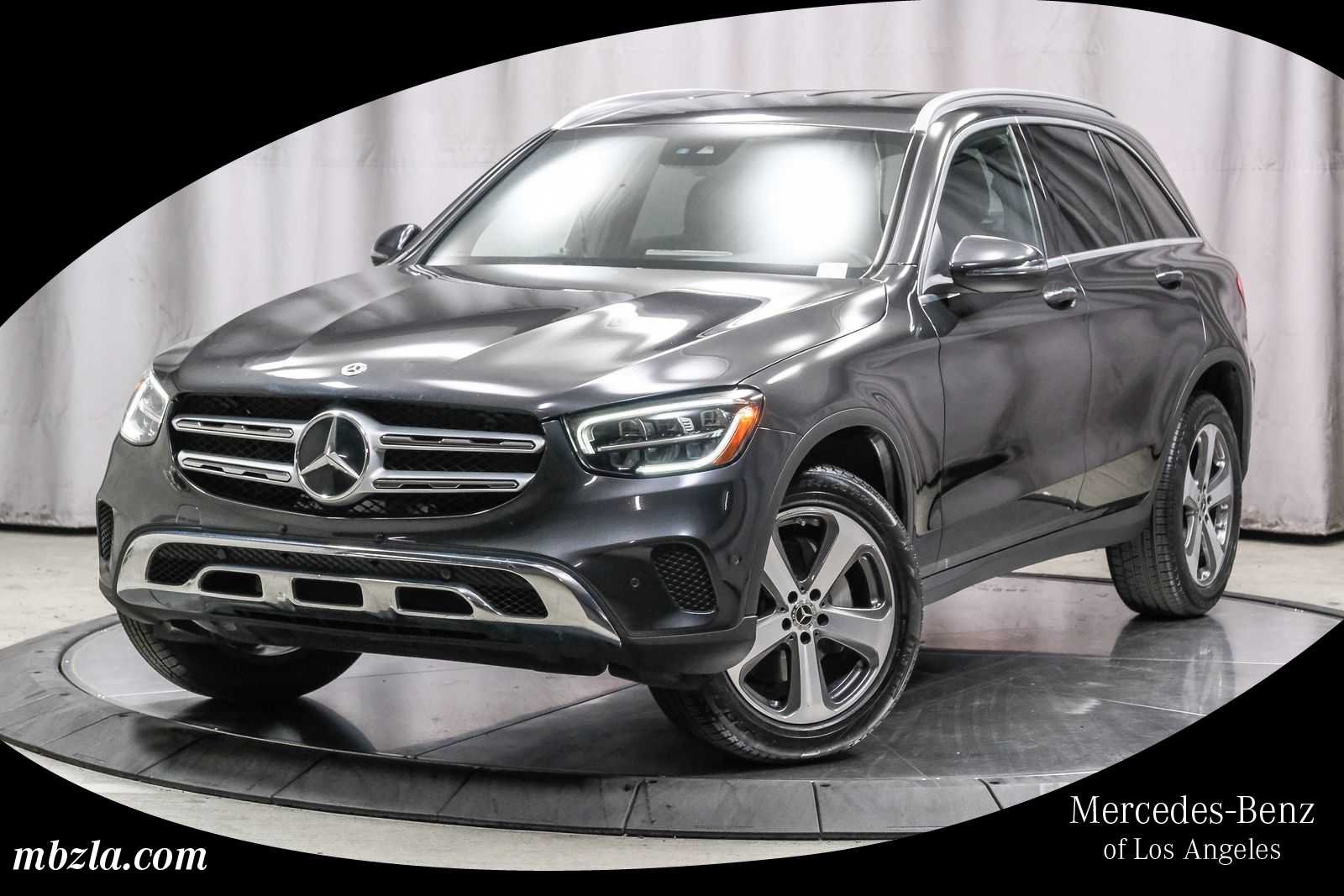 2022 Mercedes-Benz GLC GLC 300's photo