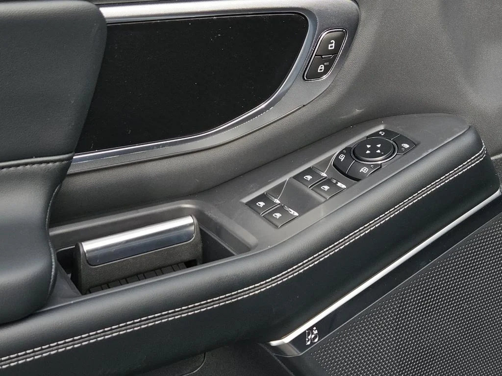 New 2026 Glacier Gray Metallic Tri-Coat Ford Platinum® image 26