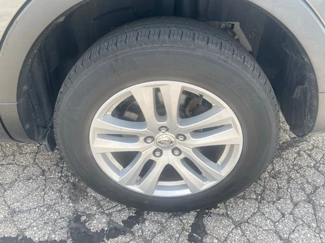 Certified Used 2019 Magnetic Ford XLT image 7