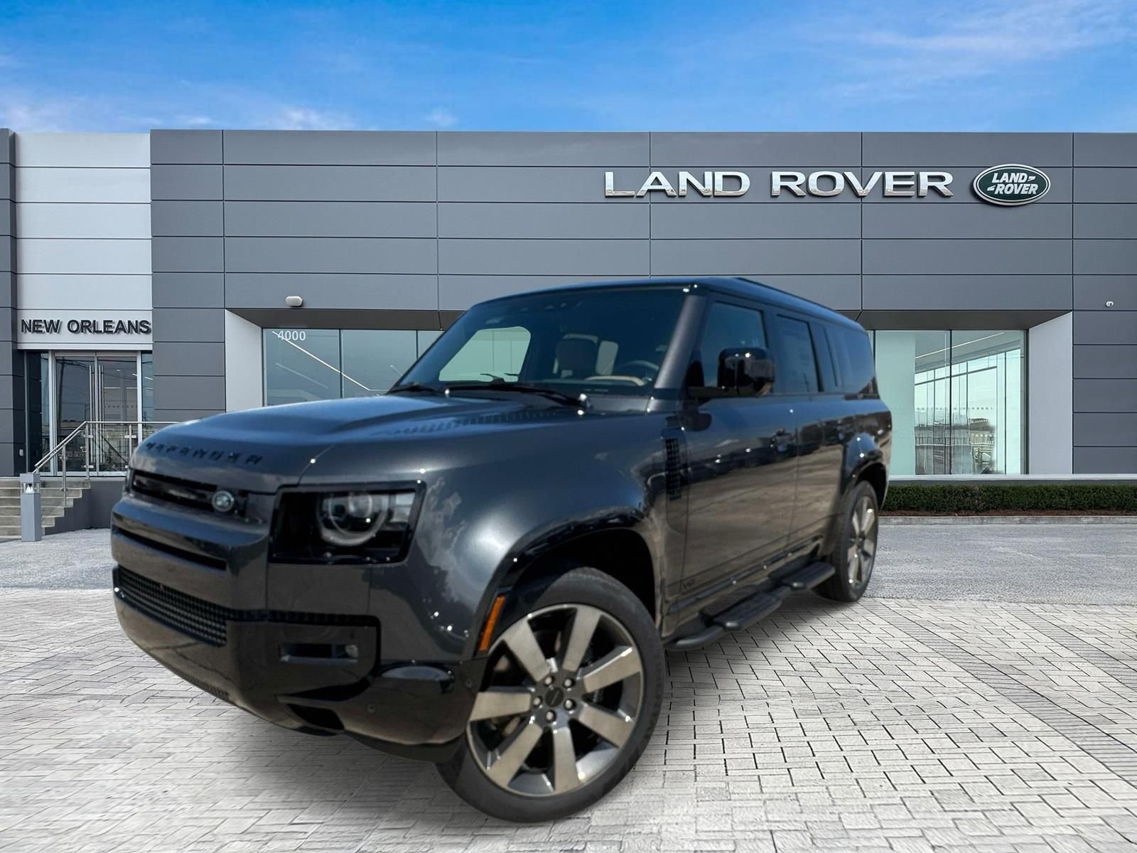 2026 Land Rover Defender 130 V8