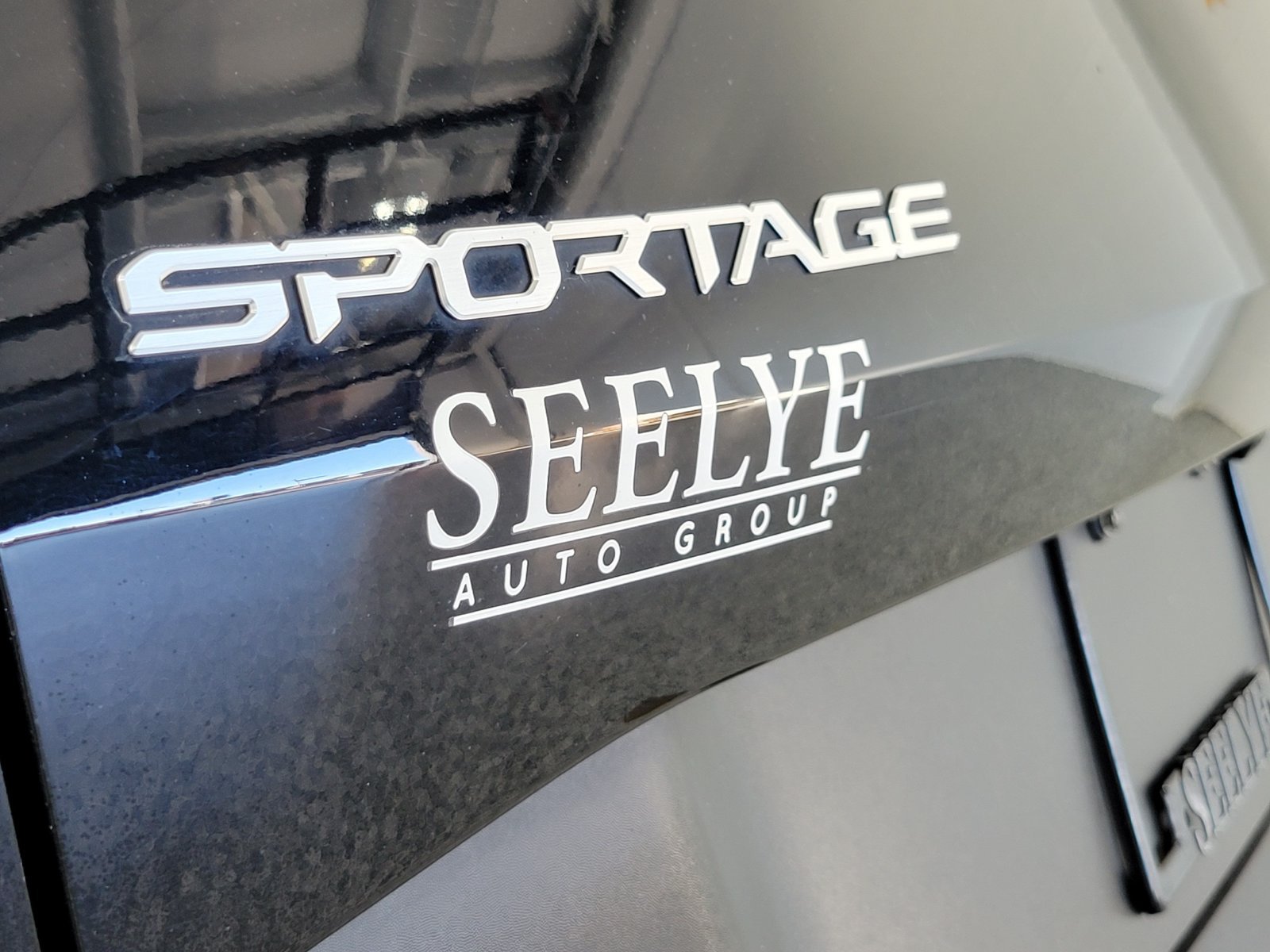 Used 2023 Black Kia X-Line image 32