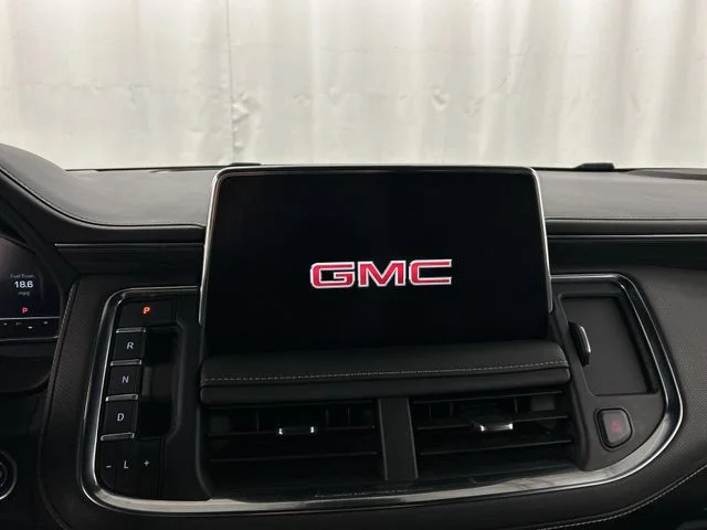 Used 2024 White GMC SLT image 9
