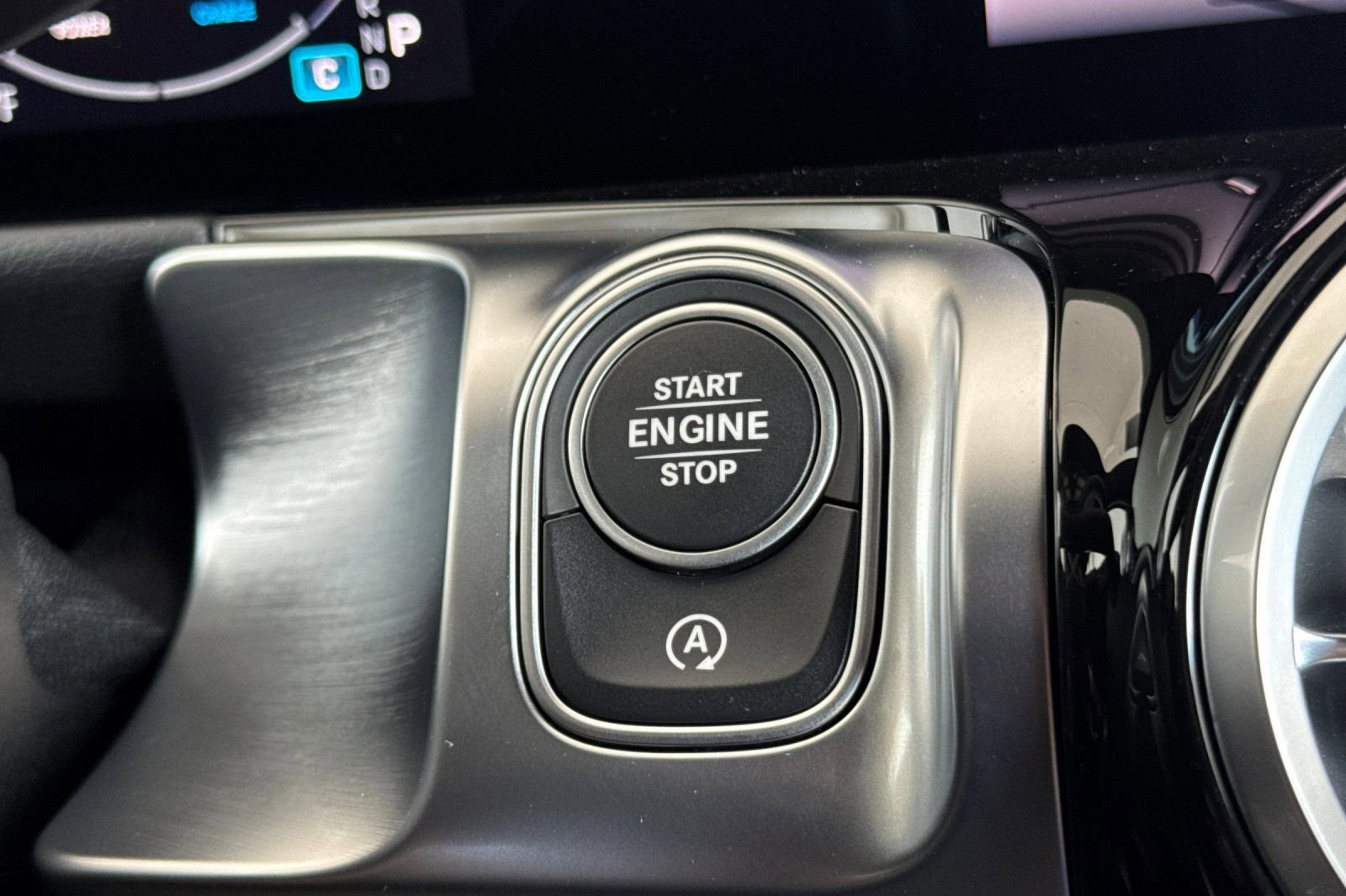 2025 Mercedes-Benz GLB Base - Photo 24