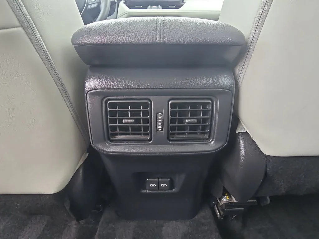 2024 Toyota RAV4 Limited - Photo 33