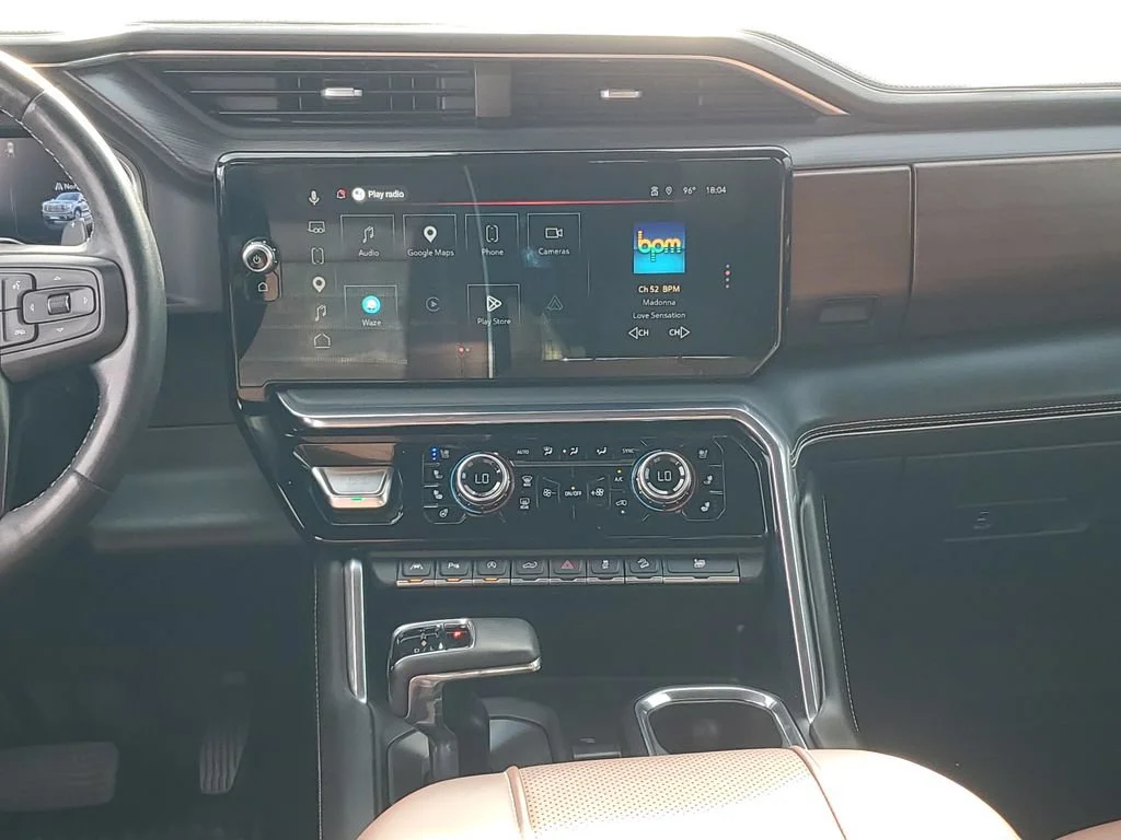 Used 2024 Onyx Black GMC Denali Ultimate image 15