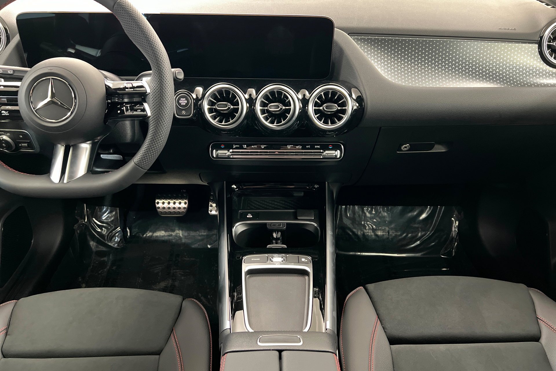 New 2026 Polar White Mercedes-Benz GLA 250 image 14