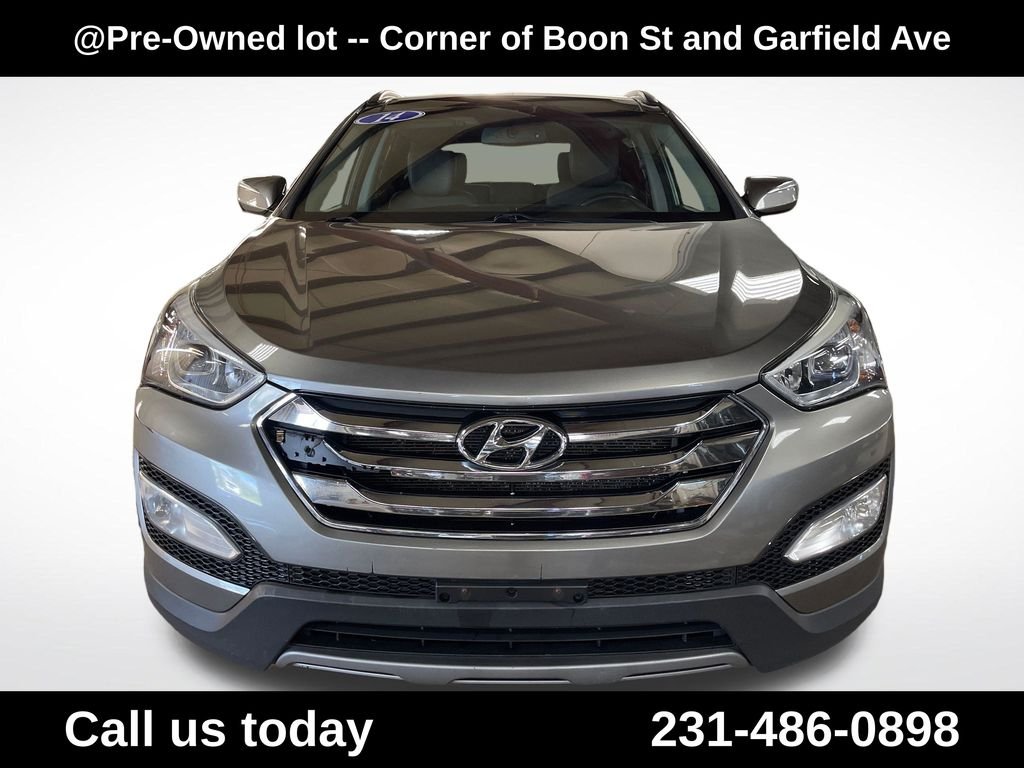 Used 2014 Gray Hyundai Base image 8