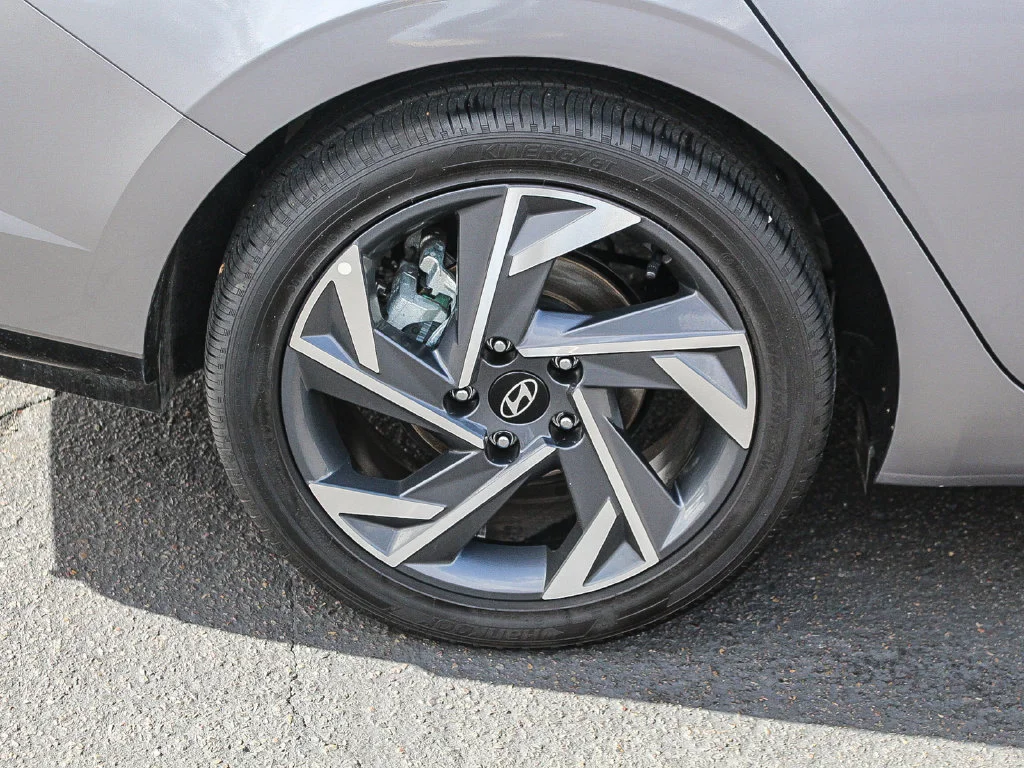 Used 2025 Silver Hyundai Limited image 12