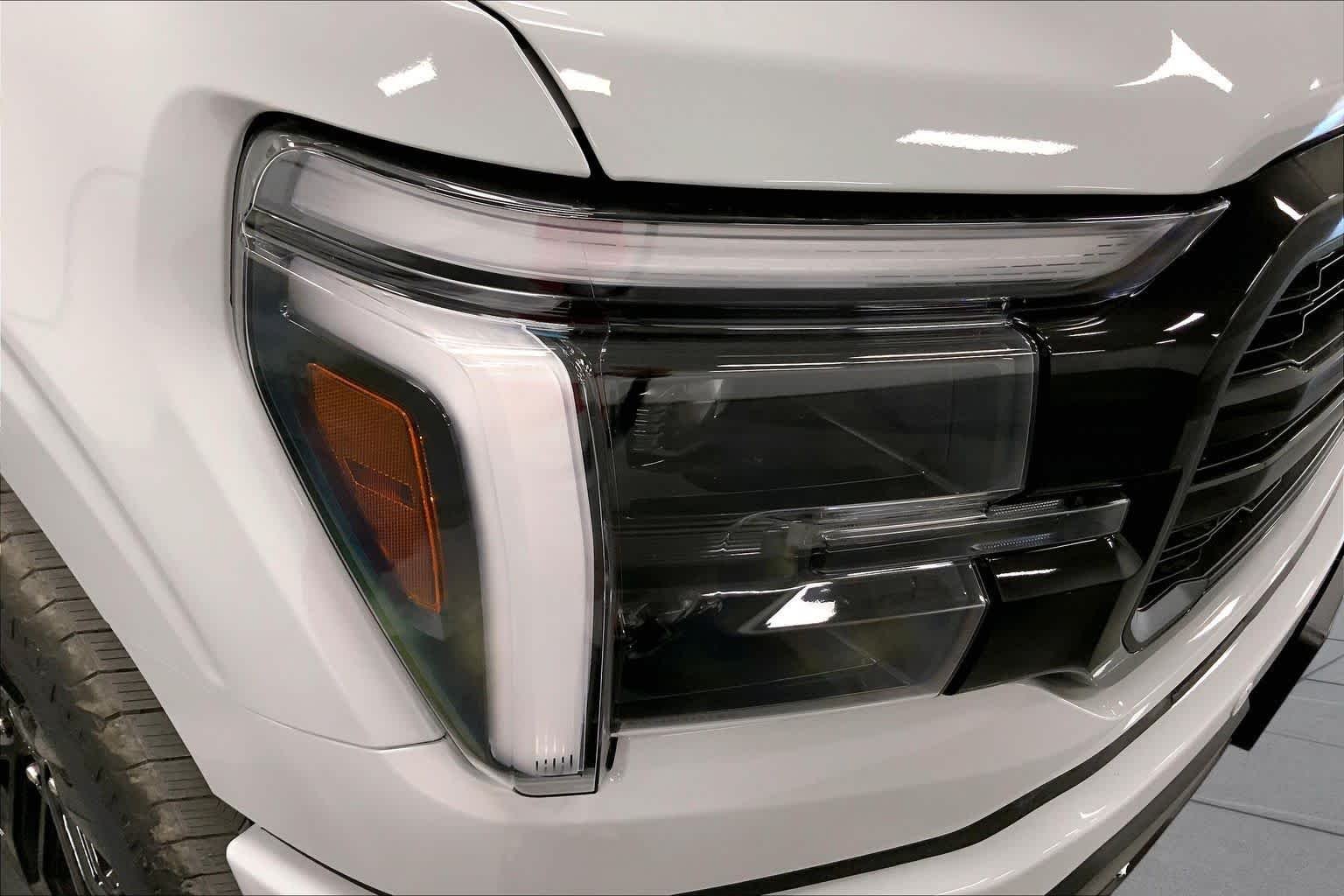 New 2026 Avalanche Ford Lariat® image 13