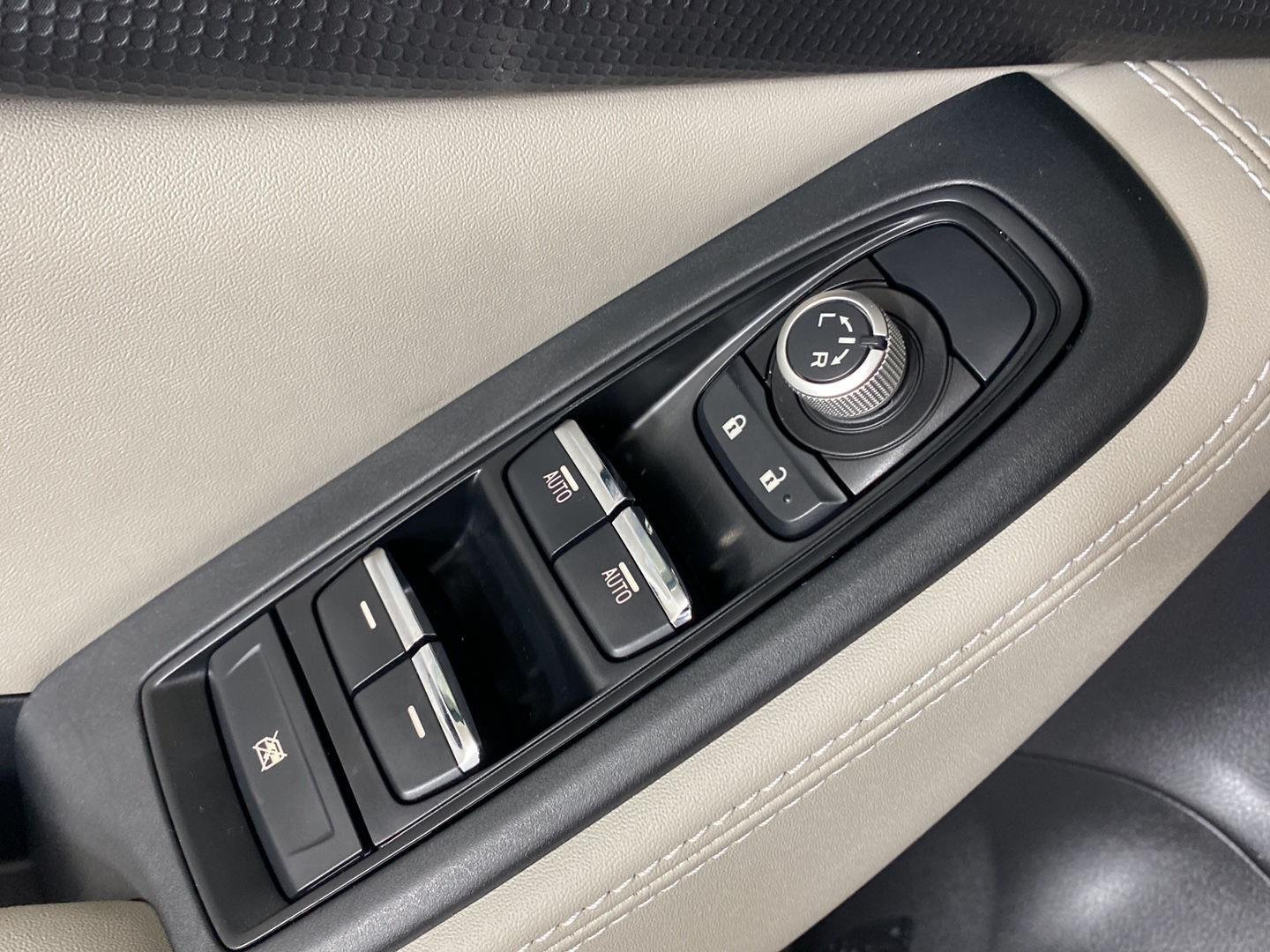 Used 2020 Jasper Green Metallic Subaru Limited image 30