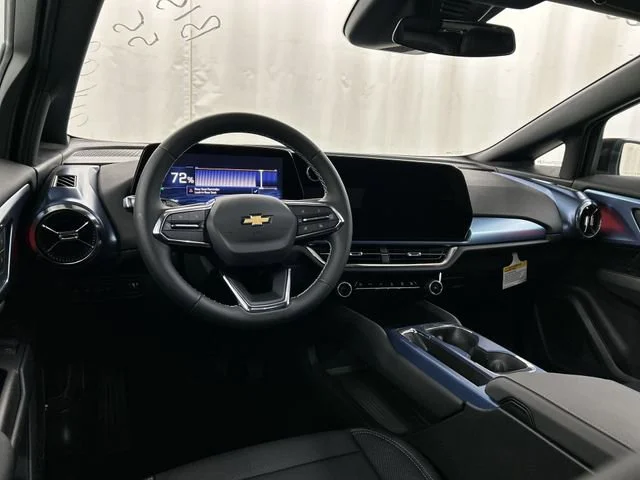 New 2026 Summit White Chevrolet LT image 20