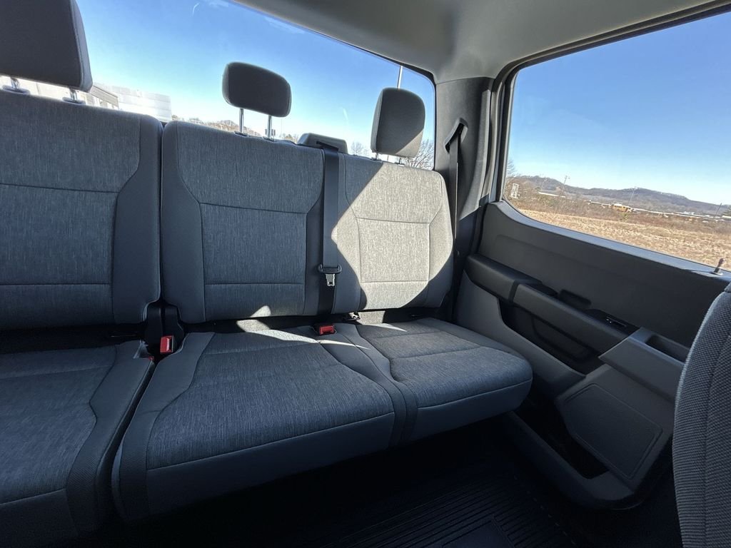 New 2026 Oxford White Ford F-350® XL image 15