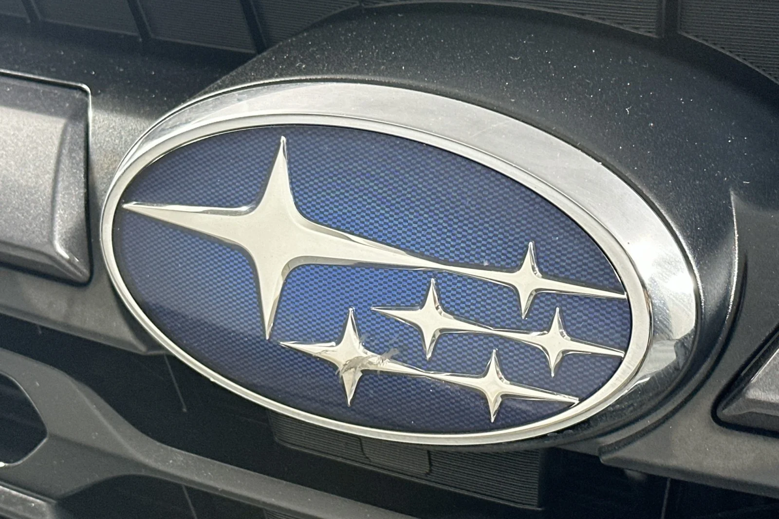 Used 2024 Ice Silver Metallic Subaru Limited image 15