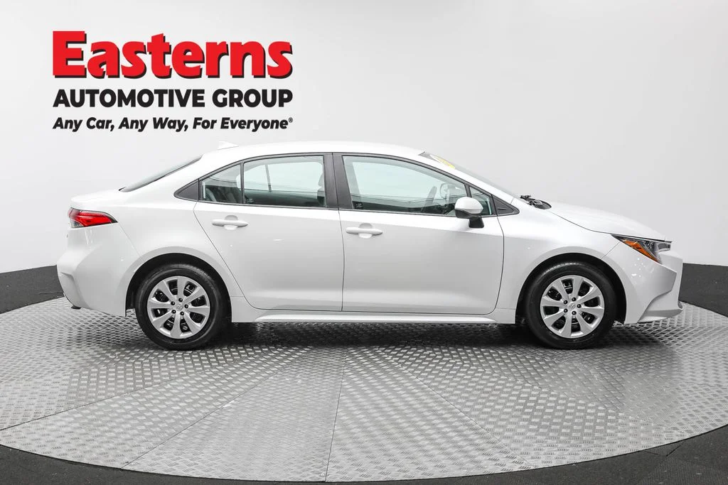 Used 2022 White Toyota LE image 4