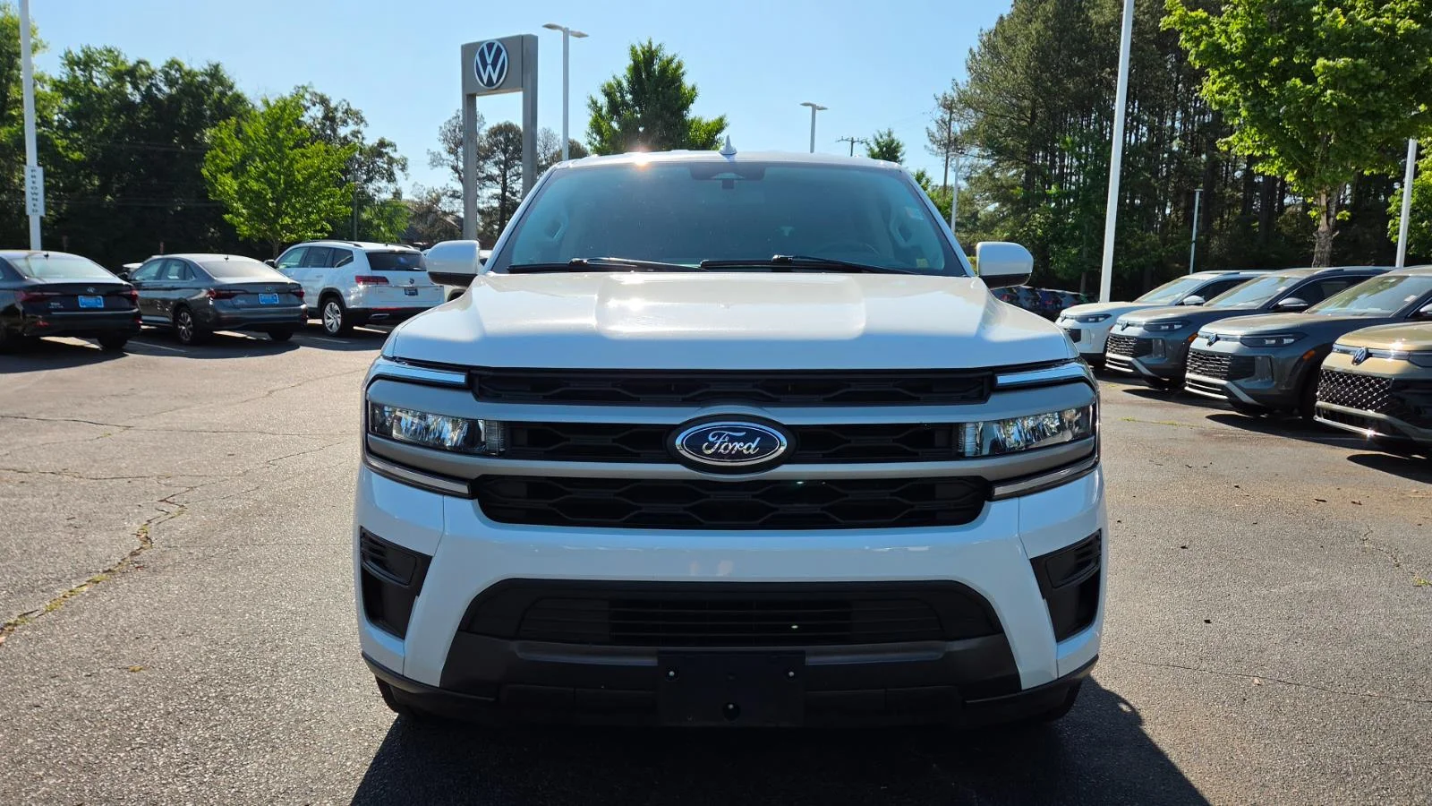 Used 2024 Oxford White Ford XLT image 8